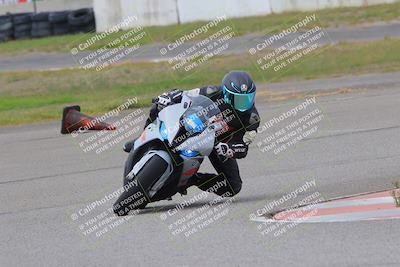 media/Oct-15-2022-Fastrack Riders (Sat) [[9a18b22502]]/Level3/Turn 6 1215pm/